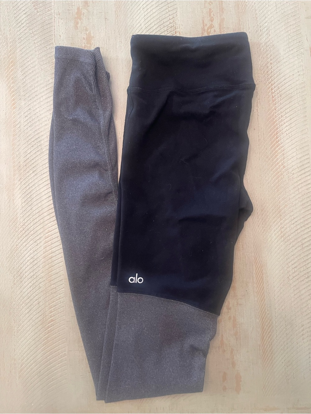 ALO Goddess Leggings